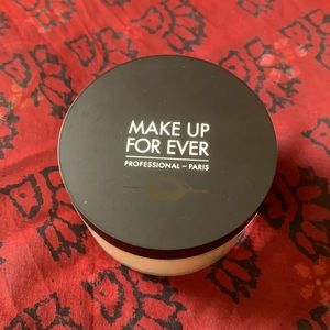 ULTRA HD MATTE SETTING POWDER 2.0 Banana